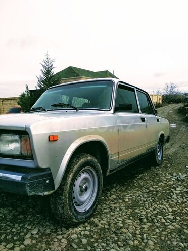 LADA (VAZ) 2107 2010, 83,000 km - 1.6 л - Salyan