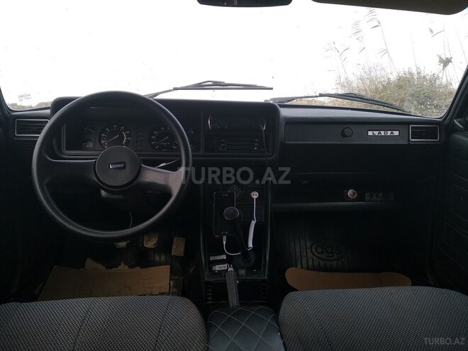 LADA (VAZ) 2107 2010, 83,000 km - 1.6 л - Salyan