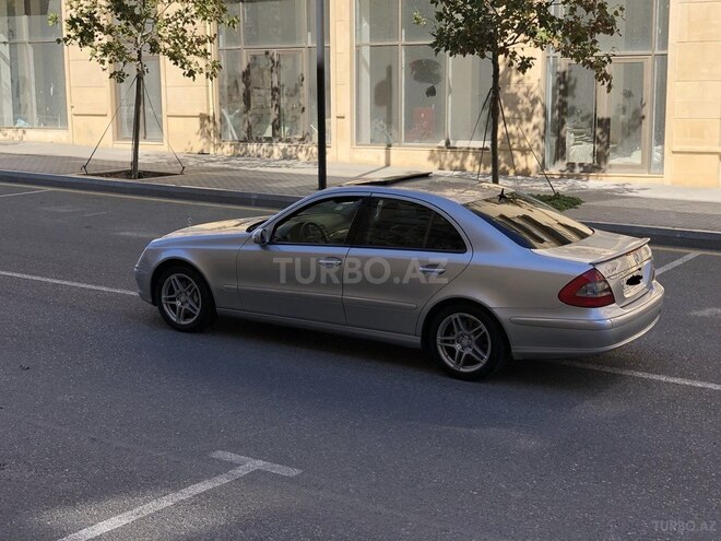 Mercedes E 350 2005, 266,000 km - 3.5 l - Bakı