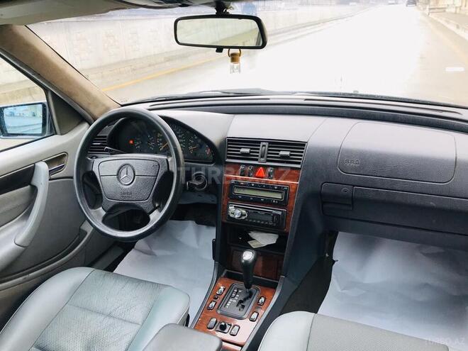 Mercedes C 200 1999, 250,000 km - 2.0 л - Bakı