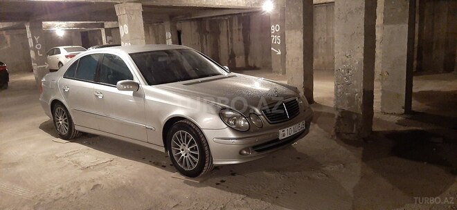 Mercedes E 240 2002, 298,000 km - 2.4 l - Bakı