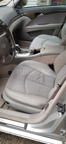 Mercedes E 240 2002, 298,000 km - 2.4 l - Bakı