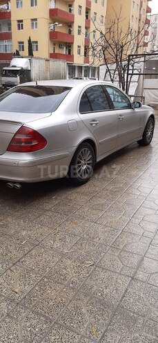 Mercedes E 240 2002, 298,000 km - 2.4 l - Bakı