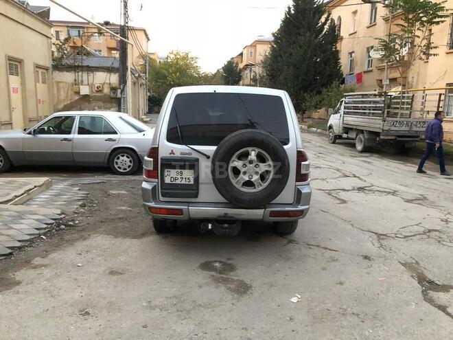 Mitsubishi Pajero 2002, 230,000 km - 3.2 l - Bakı