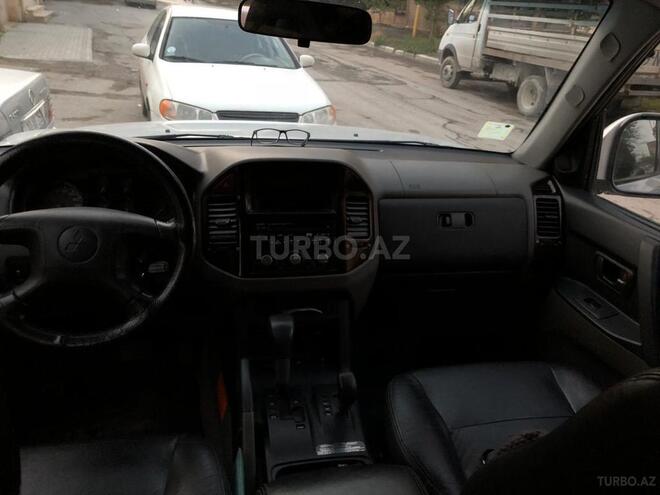 Mitsubishi Pajero 2002, 230,000 km - 3.2 l - Bakı