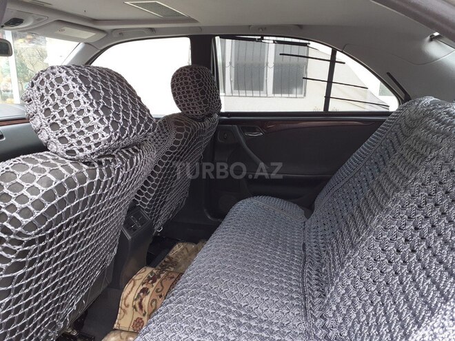 Mercedes E 200 2000, 214,196 km - 2.0 л - Şirvan