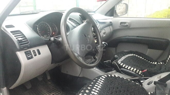 Mitsubishi L200 2008, 336,031 km - 2.5 l - Bakı