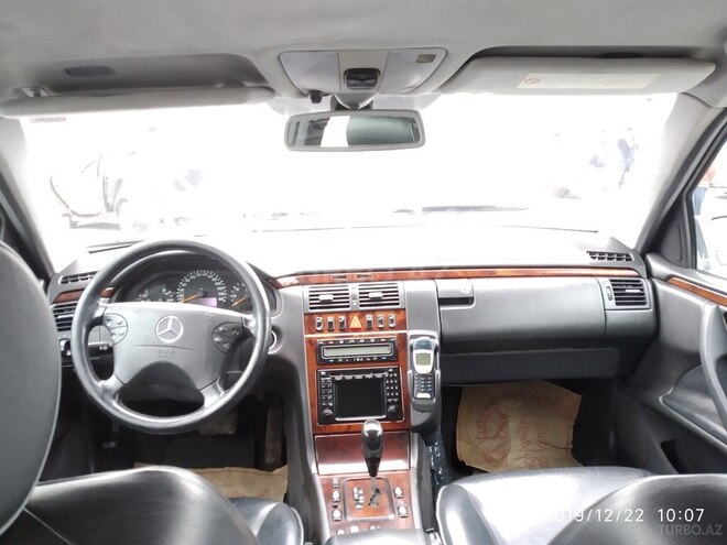 Mercedes E 240 2001, 241,200 km - 2.6 l - Bakı