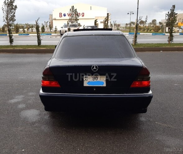 Mercedes C 230 1998, 236,600 km - 2.3 l - Bakı
