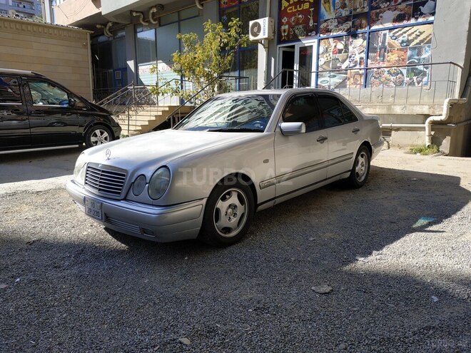 Mercedes E 230 1995, 370,000 km - 2.3 л - Bakı