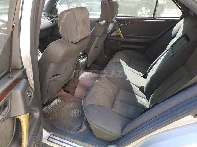 Mercedes E 230 1995, 370,000 km - 2.3 л - Bakı