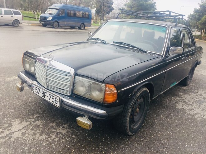Mercedes  1985, 224,041 km - 3.0 l - Sumqayıt