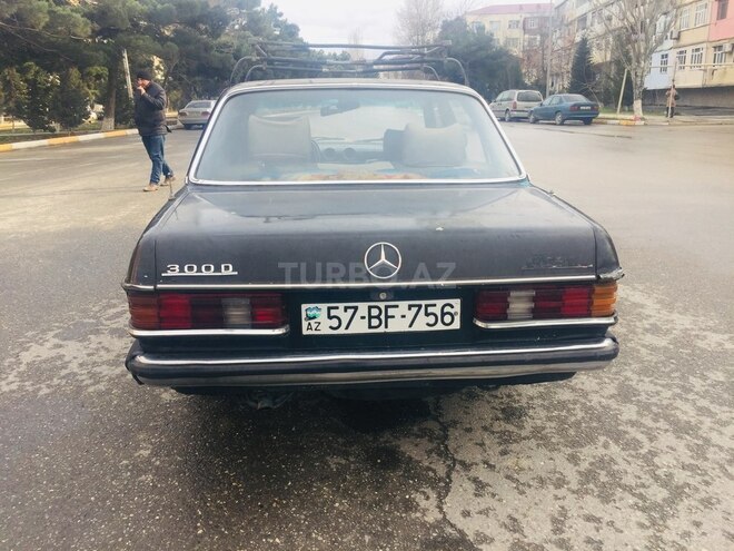 Mercedes  1985, 224,041 km - 3.0 l - Sumqayıt