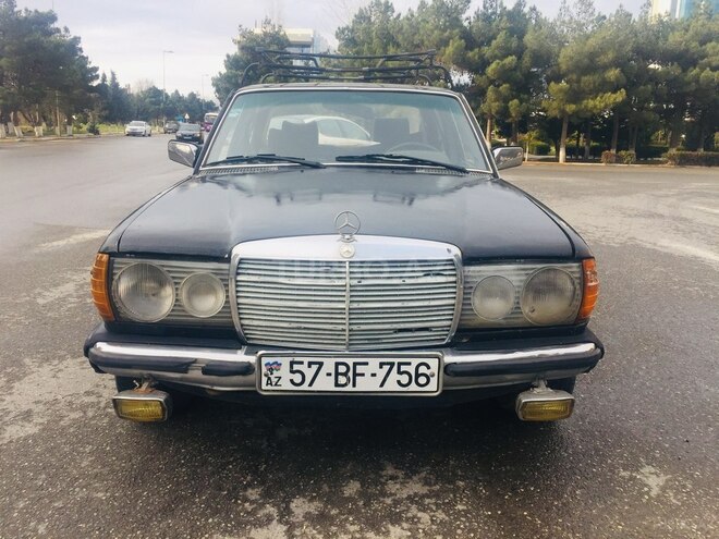 Mercedes  1985, 224,041 km - 3.0 l - Sumqayıt