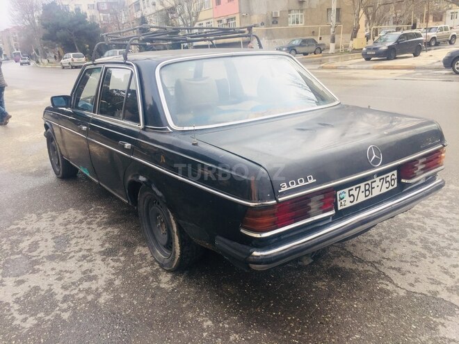 Mercedes  1985, 224,041 km - 3.0 l - Sumqayıt