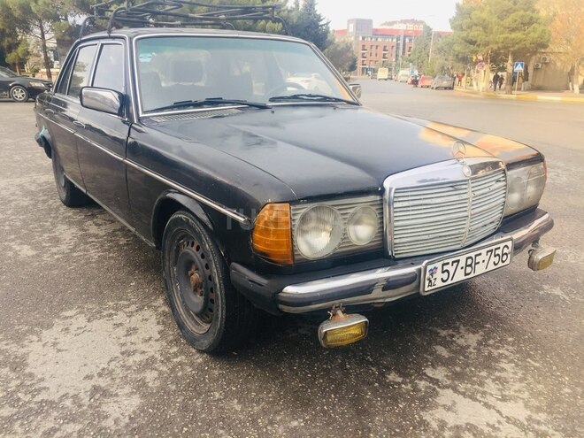 Mercedes  1985, 224,041 km - 3.0 l - Sumqayıt