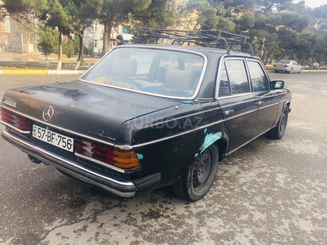 Mercedes  1985, 224,041 km - 3.0 l - Sumqayıt