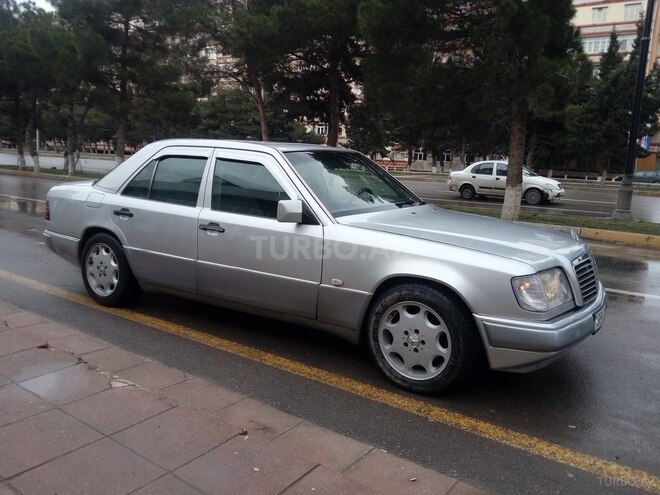 Mercedes E 230 1992, 430,000 km - 2.3 l - Sumqayıt