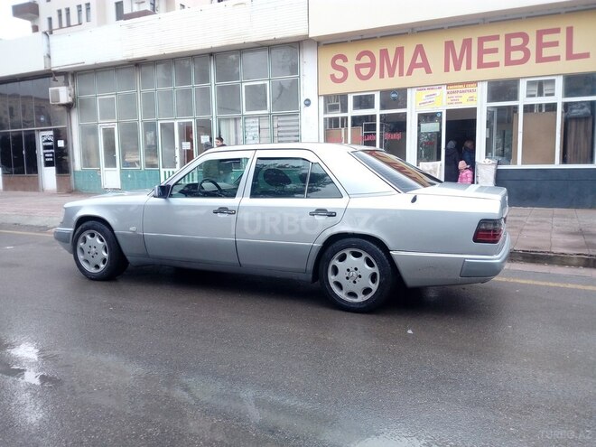 Mercedes E 230 1992, 430,000 km - 2.3 l - Sumqayıt
