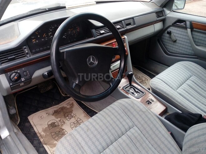 Mercedes E 230 1992, 430,000 km - 2.3 l - Sumqayıt