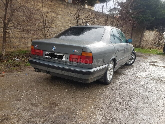 BMW 520 1991, 320,000 km - 2.0 l - Bakı