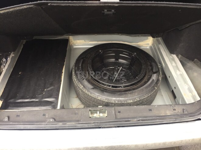 Mercedes E 200 1998, 330,000 km - 2.0 l - Gəncə