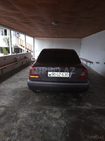 Mercedes C 220 1994, 255,000 km - 2.2 л - Yevlax