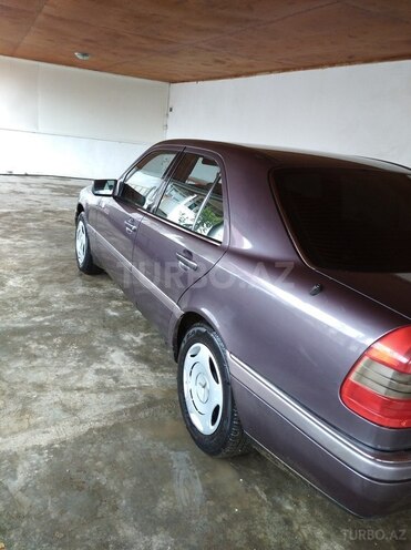 Mercedes C 220 1994, 255,000 km - 2.2 л - Yevlax