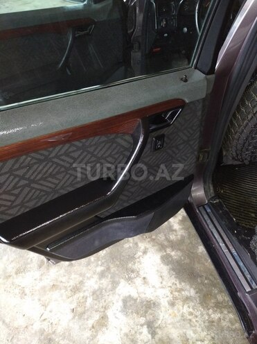 Mercedes C 220 1994, 255,000 km - 2.2 л - Yevlax