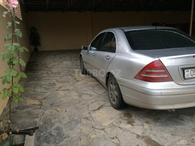 Mercedes C 200 2000, 434,000 km - 2.0 l - Ağstafa