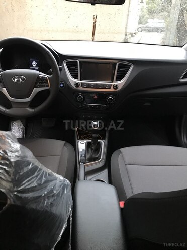 Hyundai Accent 2019, 2,000 km - 0.2 l - Bakı