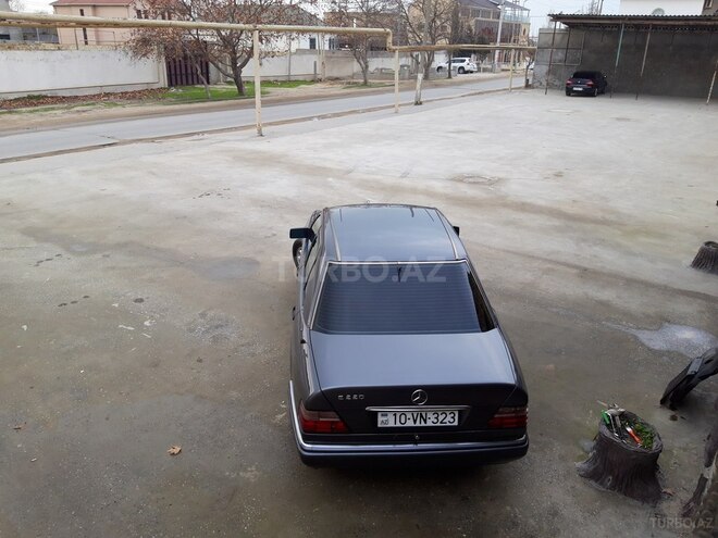 Mercedes E 220 1995, 437,000 km - 2.2 l - Bakı