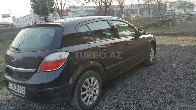 Opel Astra 2005, 21,000 km - 1.8 l - Zaqatala