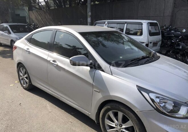 Hyundai Accent 2011, 130,000 km - 1.6 l - Sumqayıt