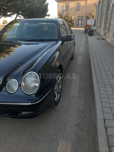 Mercedes E 240 2000, 293,000 km - 2.4 l - Bakı