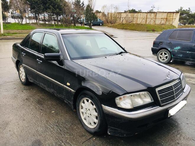 Mercedes C 240 2000, 295,000 km - 2.4 l - Sumqayıt