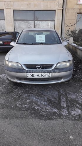 Opel Vectra 1996, 445,858 km - 1.6 l - Quba