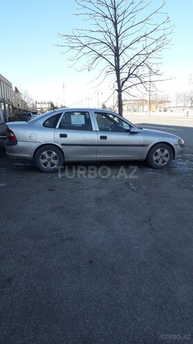 Opel Vectra 1996, 445,858 km - 1.6 l - Quba