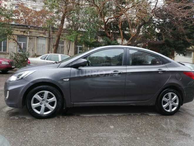 Hyundai Accent 2011, 172,000 km - 1.6 l - Bakı
