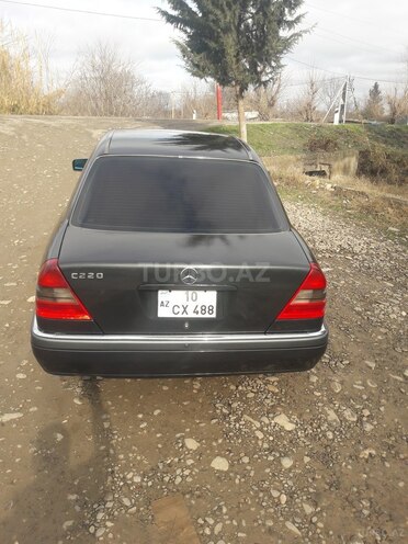 Mercedes C 220 1994, 402,201 km - 2.2 l - Füzuli