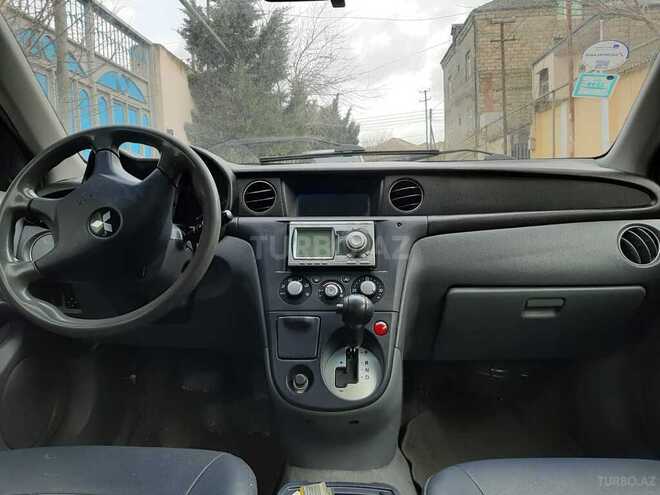 Mitsubishi Airtrek 2001, 230,000 km - 2.0 л - Bakı