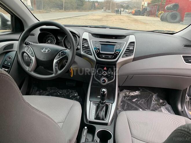 Hyundai Elantra 2015, 50,000 km - 1.8 л - Bakı