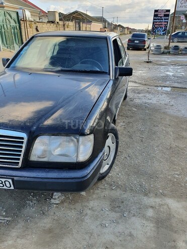 Mercedes E 280 1993, 350,000 km - 2.8 l - Bakı