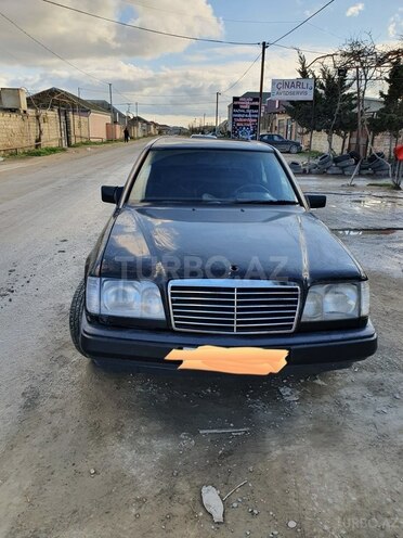 Mercedes E 280 1993, 350,000 km - 2.8 l - Bakı
