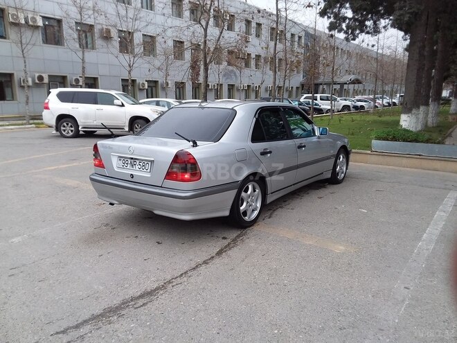 Mercedes C 220 1996, 320,000 km - 2.2 l - Bakı