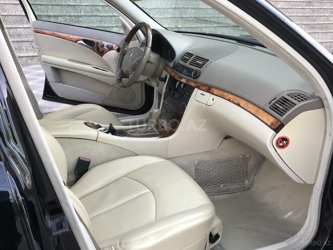 Mercedes E 240 2004, 312,000 km - 2.4 l - Sumqayıt