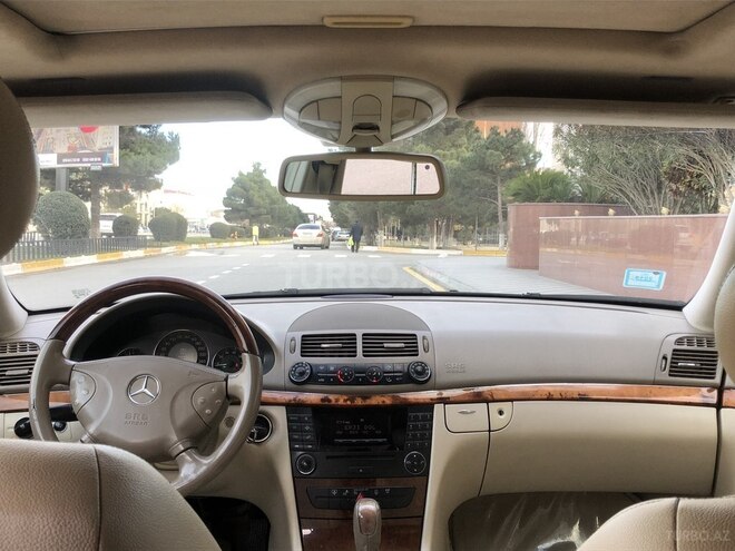 Mercedes E 240 2004, 312,000 km - 2.4 l - Sumqayıt