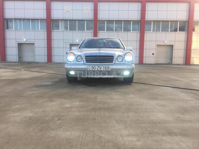 Mercedes E 240 1998, 287,000 km - 2.4 l - Sumqayıt