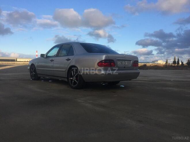 Mercedes E 240 1998, 287,000 km - 2.4 l - Sumqayıt