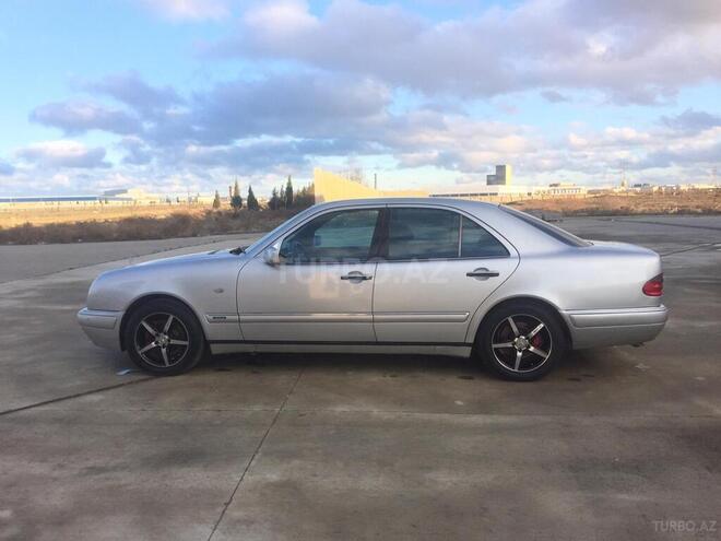 Mercedes E 240 1998, 287,000 km - 2.4 l - Sumqayıt